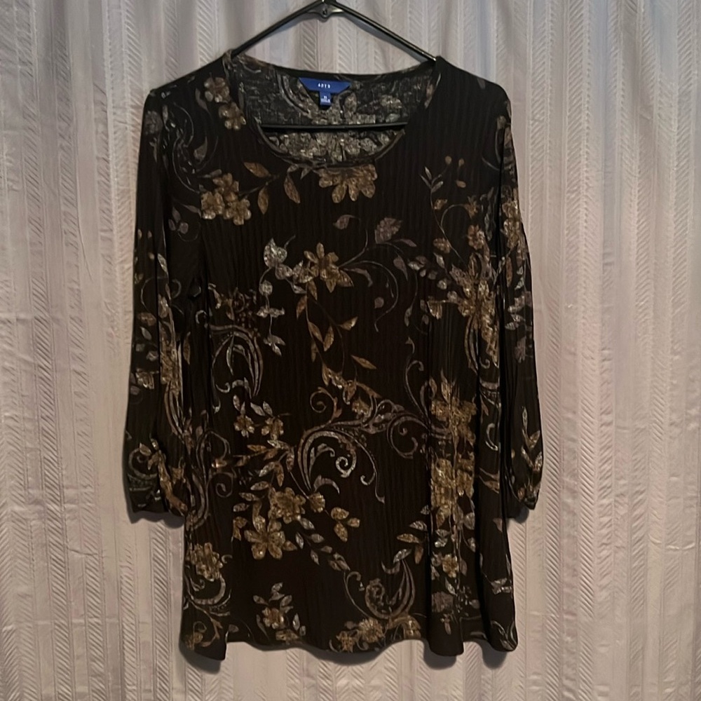 Apt. 9 Floral Ribbed Top